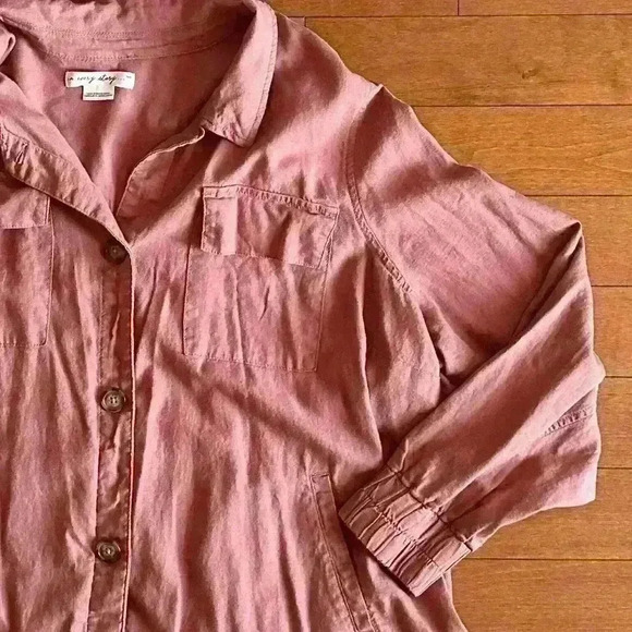 Penn | In Every Story… Lightweight linen jacket in  dark salmon plus-size 2X/3X - Picture 3 of 5